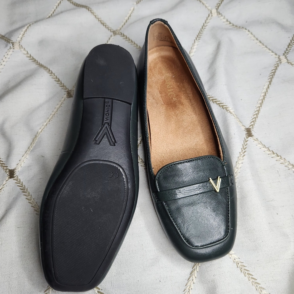Vionic Hayes Scarab Green Loafers Size 6 Orthotic Support Comfort EUC - Picture 7 of 9